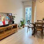 Danube 3 Beds With Big Balcony Parking 10Euro A Day