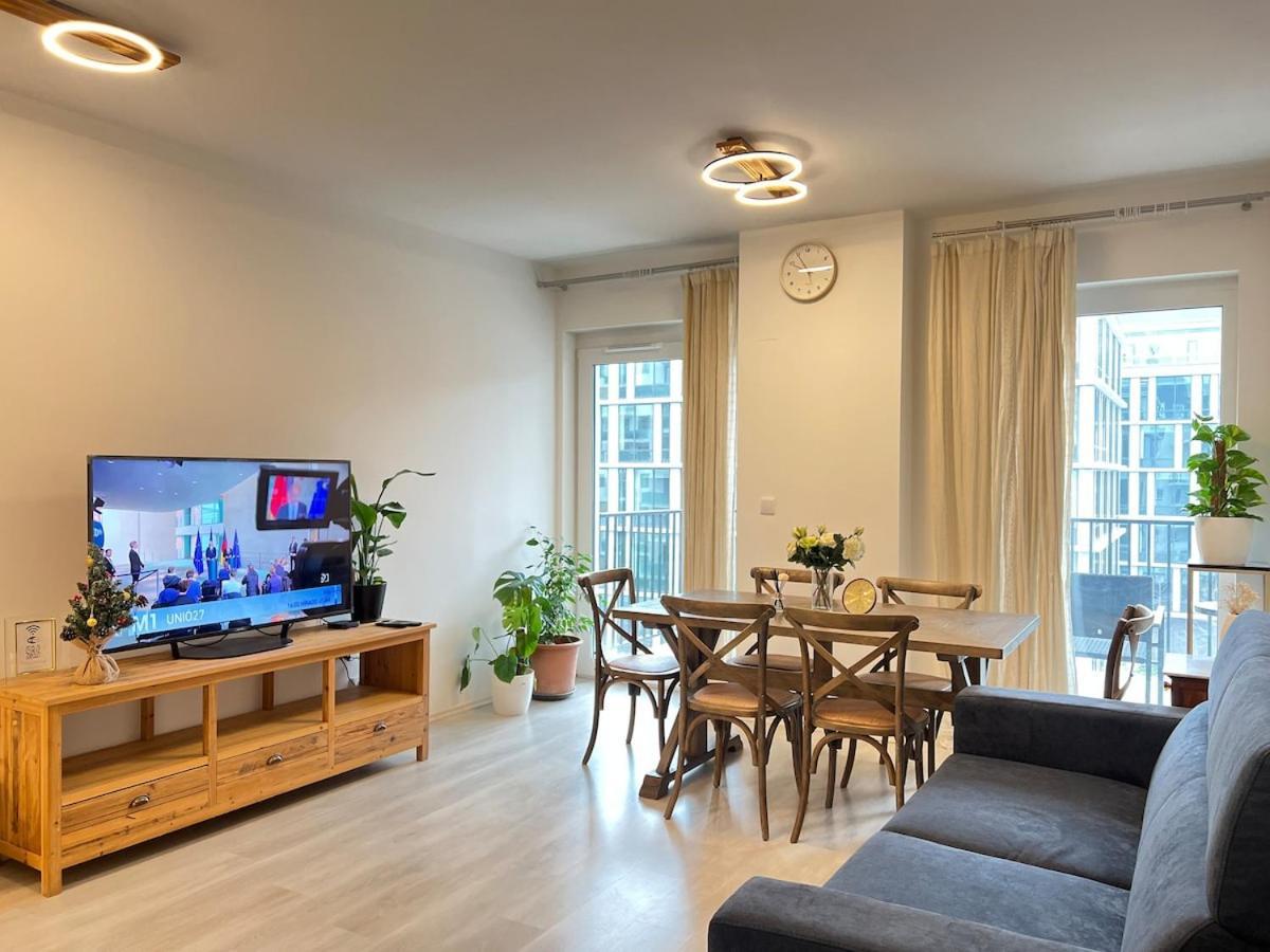 Danube 3 Beds With Big Balcony Parking 10euro A Day Apartment Budapest
