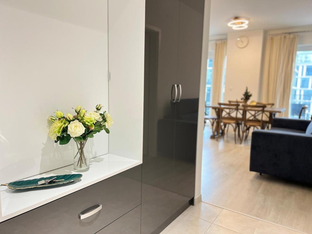 Danube 3 Beds With Big Balcony Parking 10euro A Day * Budapest