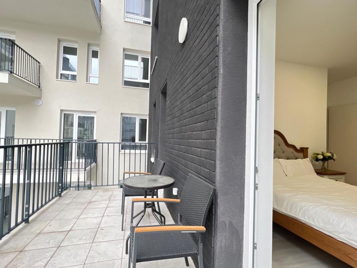 Apartment Danube 3 Beds With Big Balcony Parking 10euro A Day Budapest